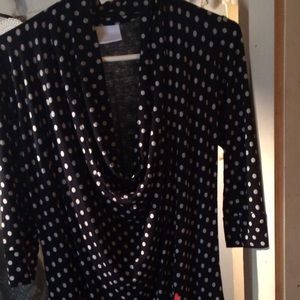 Woman’s clothes size L